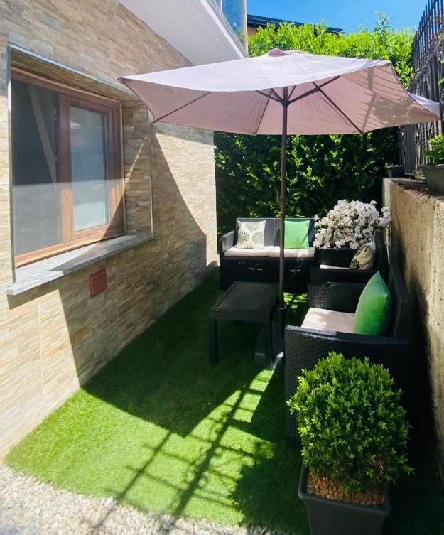 Casa Azalea Lägenhet Colico Exteriör bild
